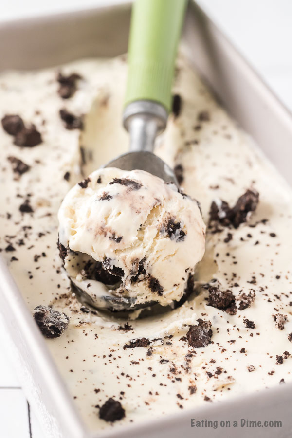 cookies and cream ice cream in pan with ice cream scoop