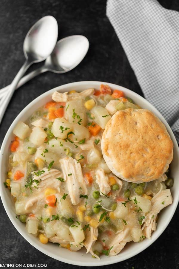 Close up image of chicken pot pie in a bowl