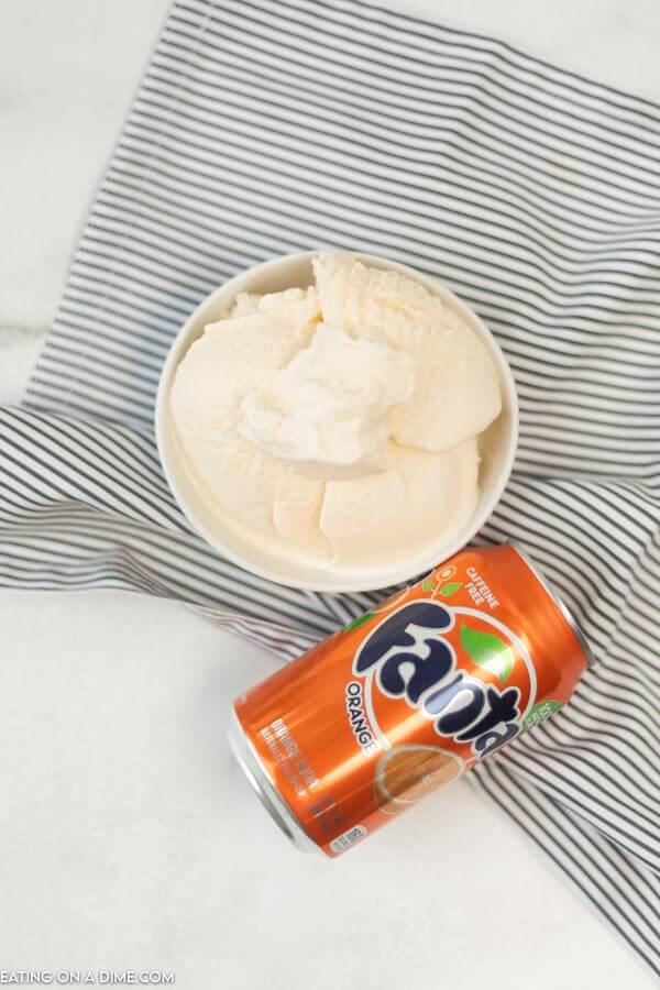 ingredients needed for recipe: vanilla ice cream and fanta orange