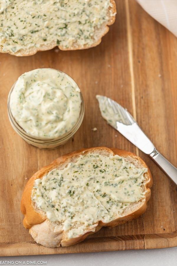 picture of bread and garlic butter on cutting board