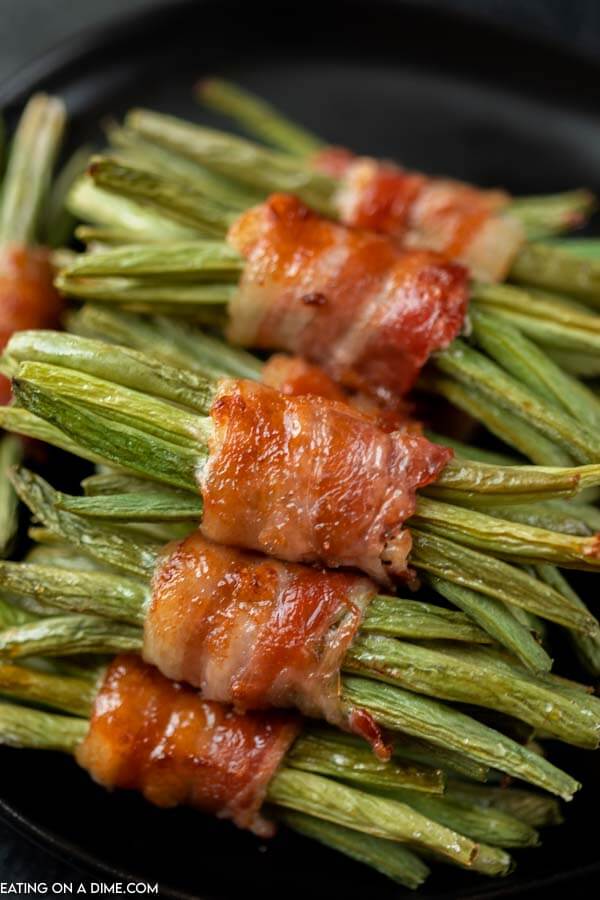 green bean bundles wrapped in bacon