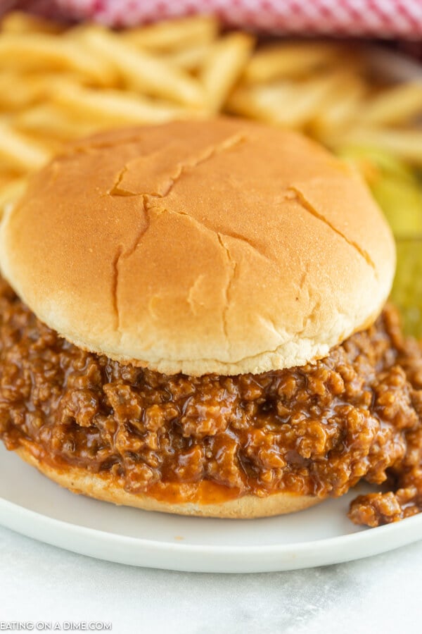 sloppy joes on buns with fries