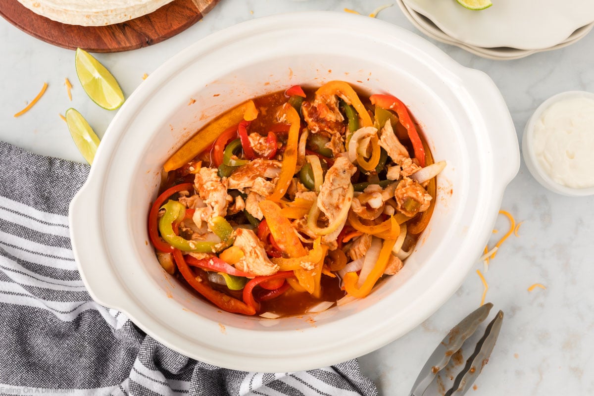 Easy Crockpot Chicken Fajitas Recipe