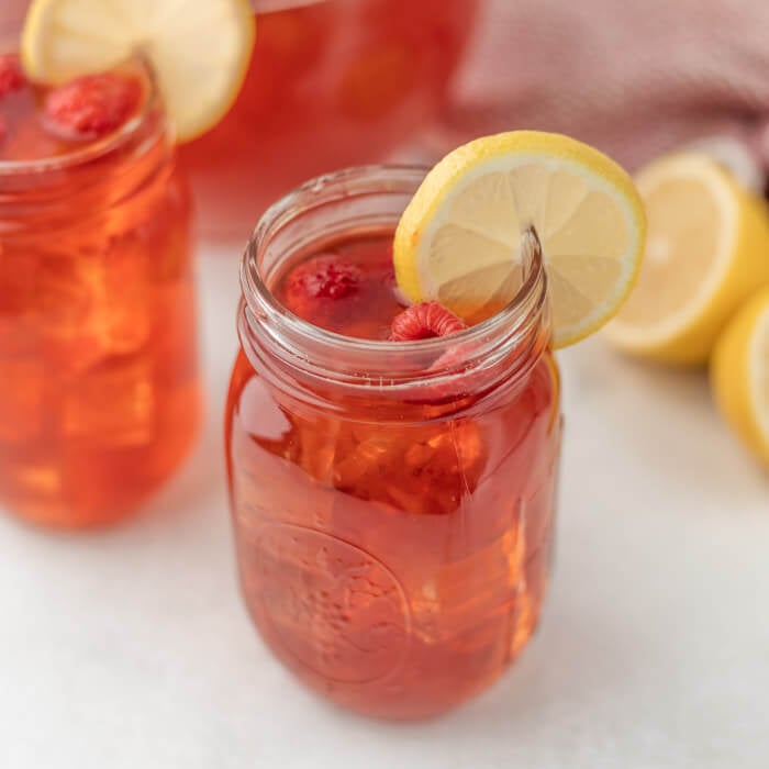 Delicious Peach Iced Tea Recipe - Eating on a Dime