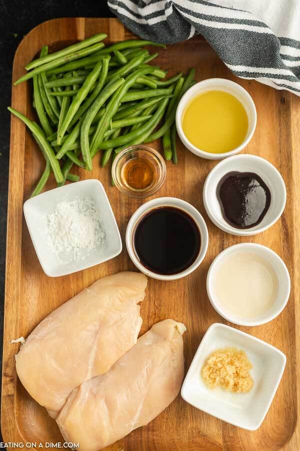 Ingredients needed - chicken breast, hoisin sauce, soy sauce, sesame oil, cornstarch, shaoxing rice wine, chicken broth, vegetable oil, string beans, minced garlic