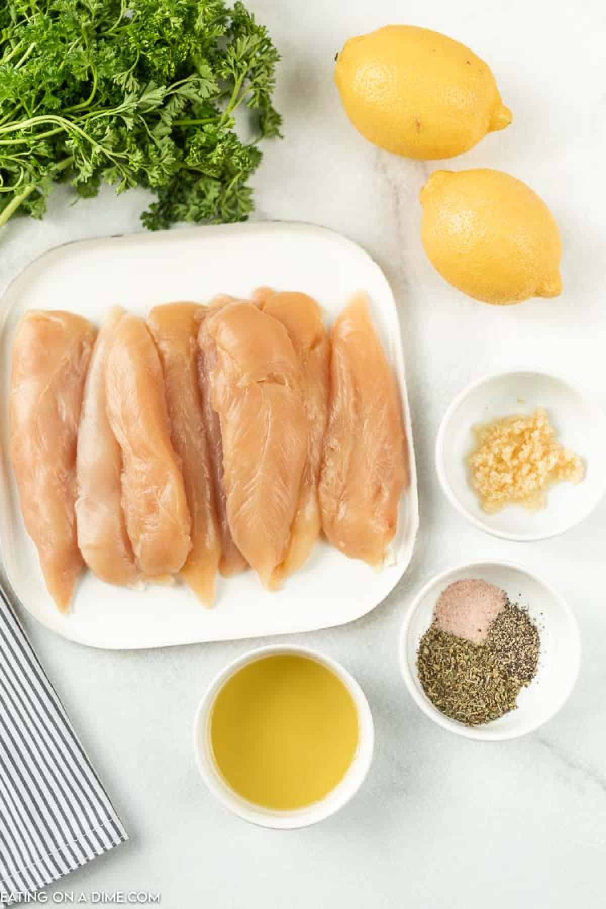 Ingredients for recipe: chicken, lemon, seasoning. 