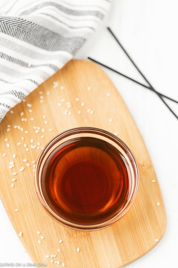 A close up image of sesame oil in a bowl