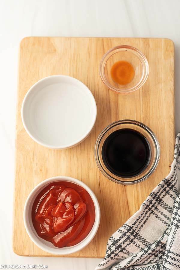 Ingredients needed - ketchup, white wine vinegar, soy sauce, hot sauce