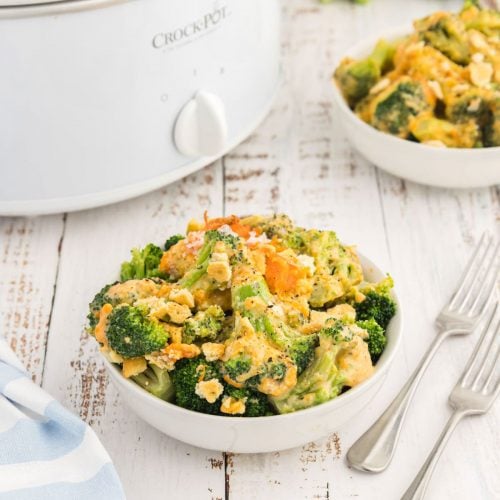 https://www.eatingonadime.com/wp-content/uploads/2022/08/Cheesy-Crockpot-Broccoli-Casserole-1200-x-1800-0142-1-500x500.jpg