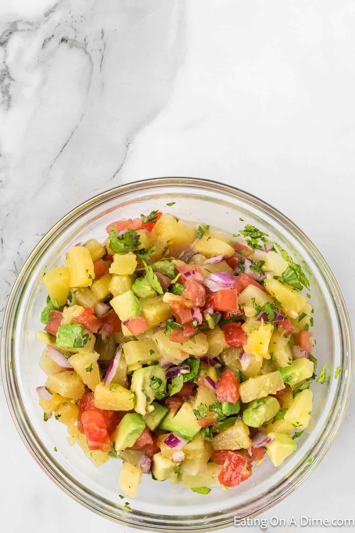 Combine salsa ingredients together in a bowl