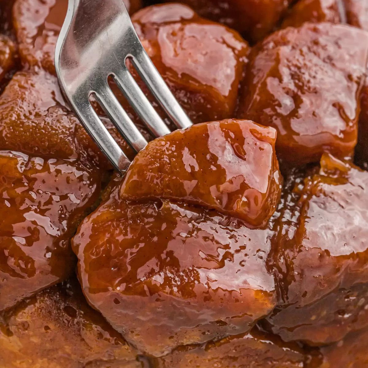 Dutch Oven Monkey Bread: Easy, Sweet & Slightly Crispy