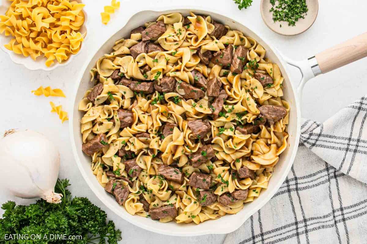 Beef Tips and Noodles(VIDEO) - Easy, Tender Beef with Gravy