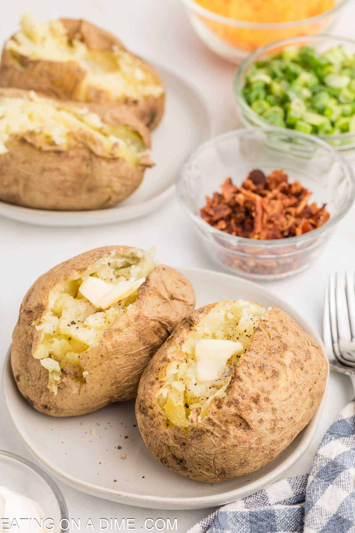 10-Minute Microwave Baked Potatoes - Family Food on the Table