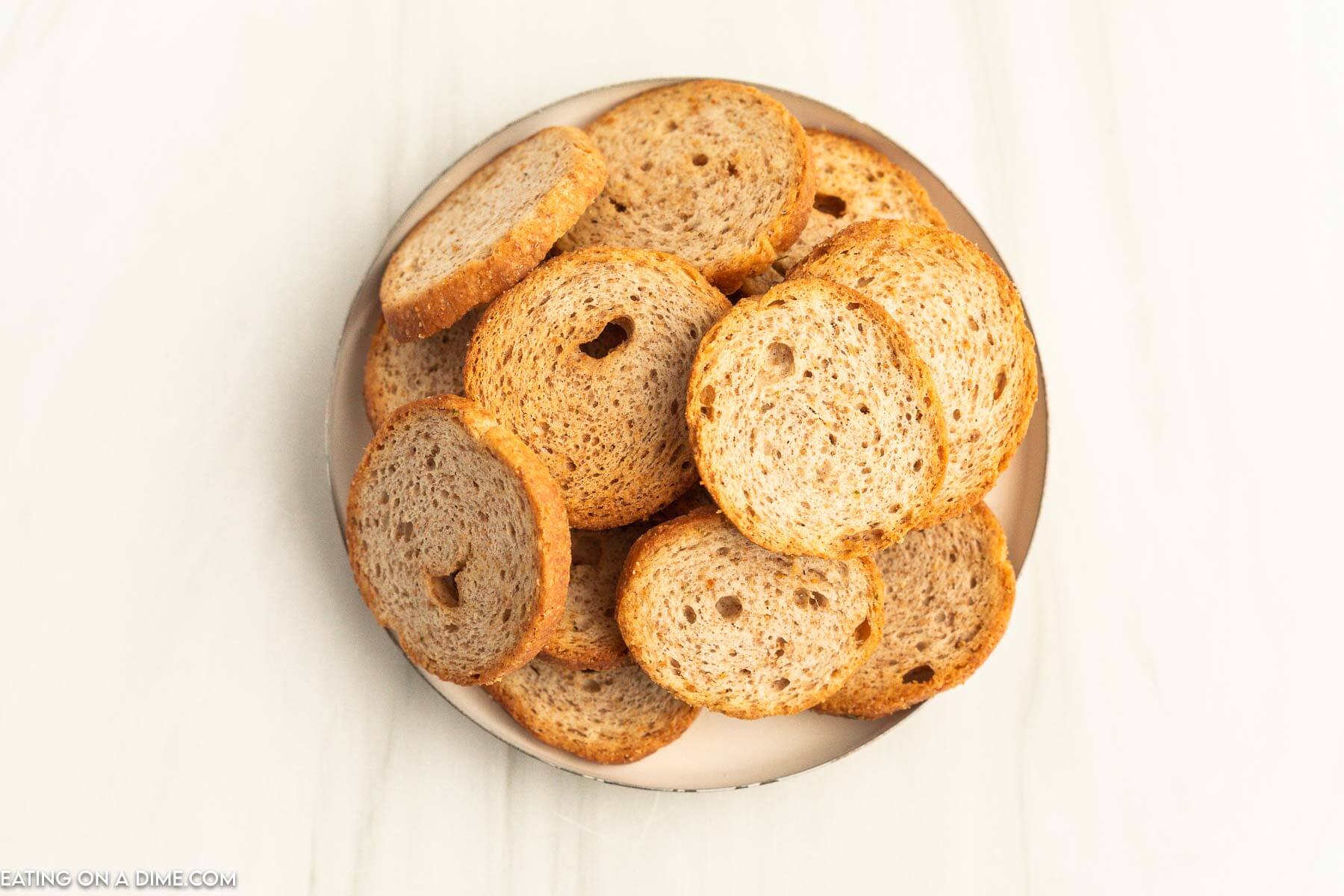 Pita Crackers on a plate