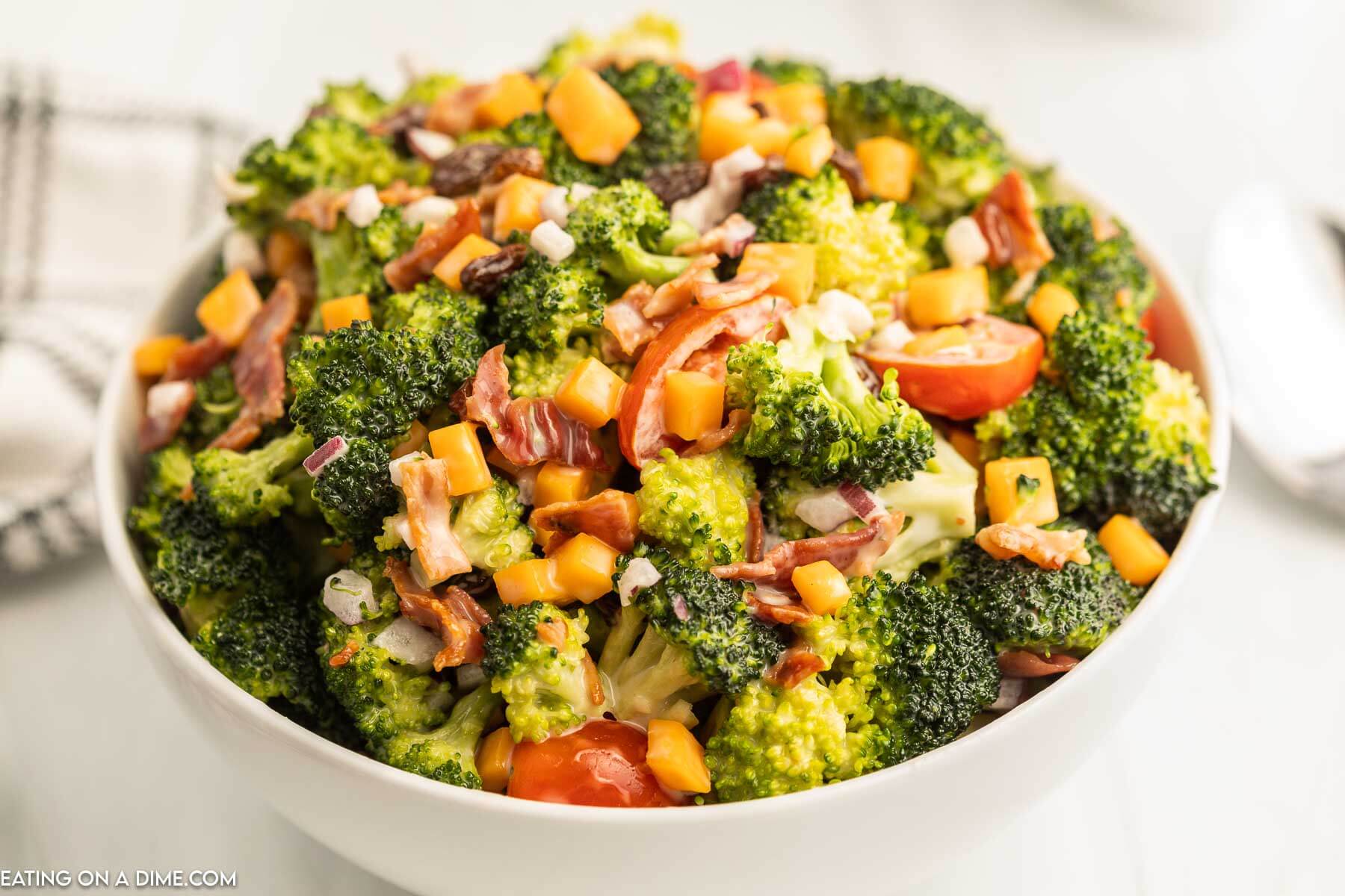 A bowl of broccoli salad