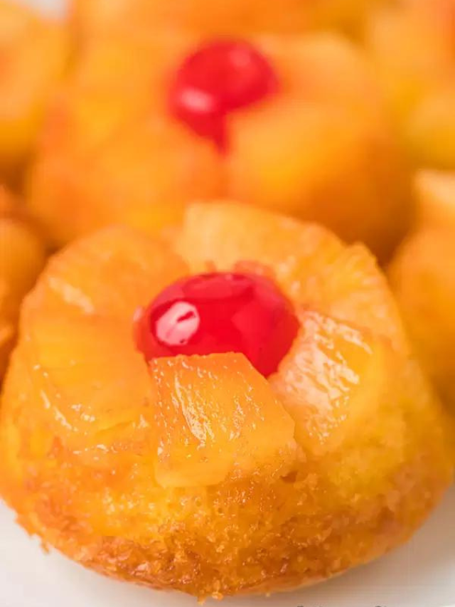 Easy Pineapple Upside Down Cupcakes! - Eating on a Dime