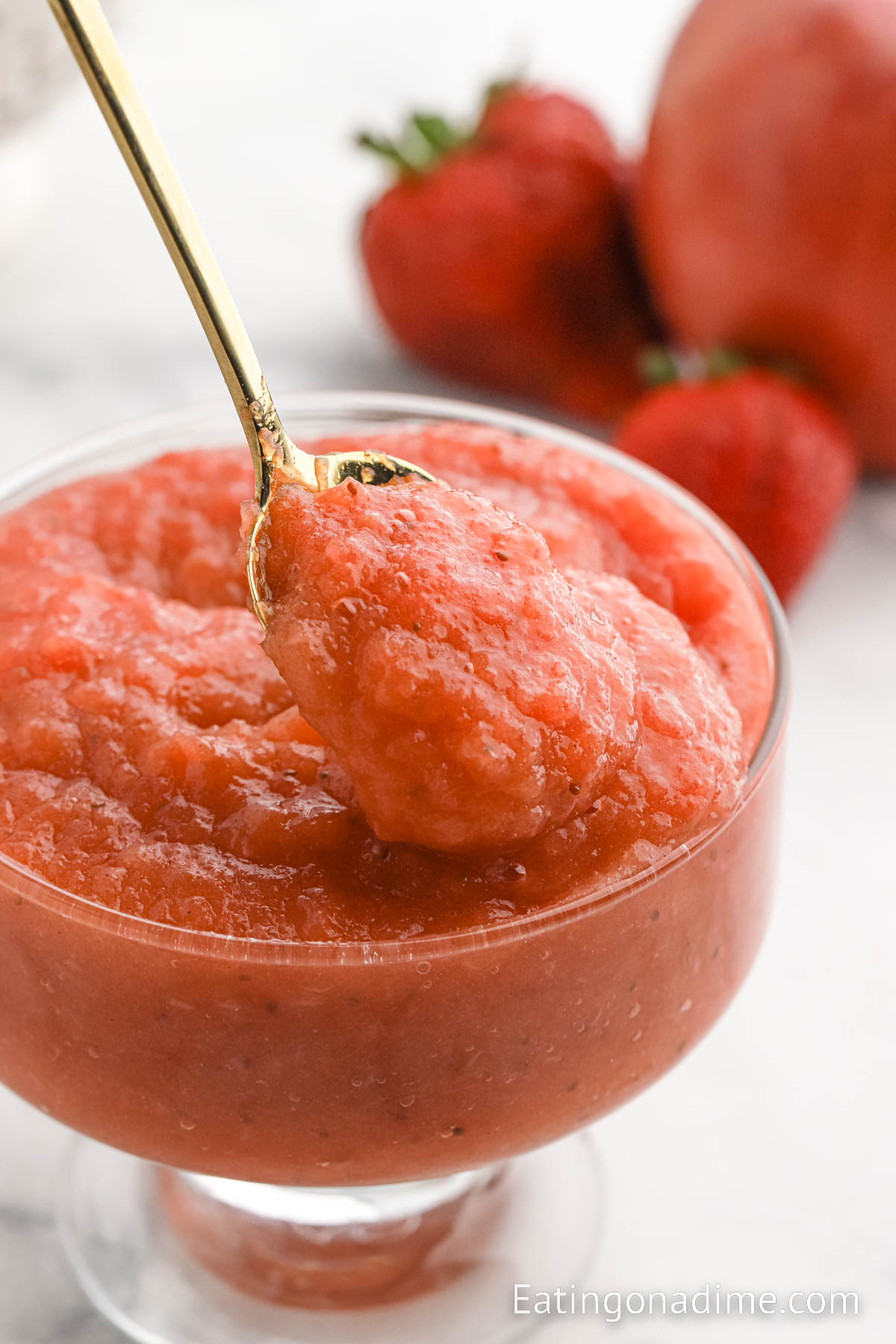 Strawberry Applesauce in a clear serving dish