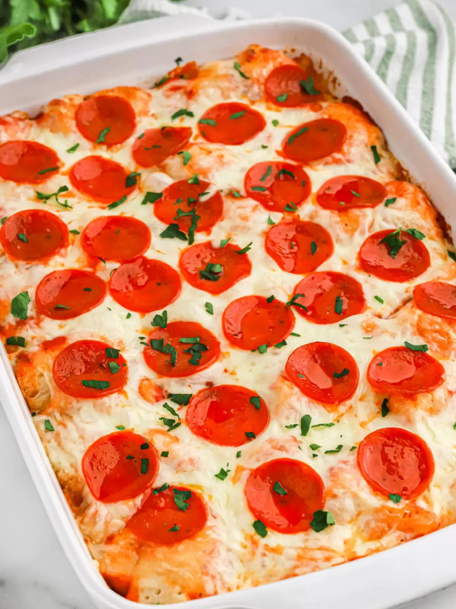 Easy Pizza Casserole Recipe! - Eating on a Dime
