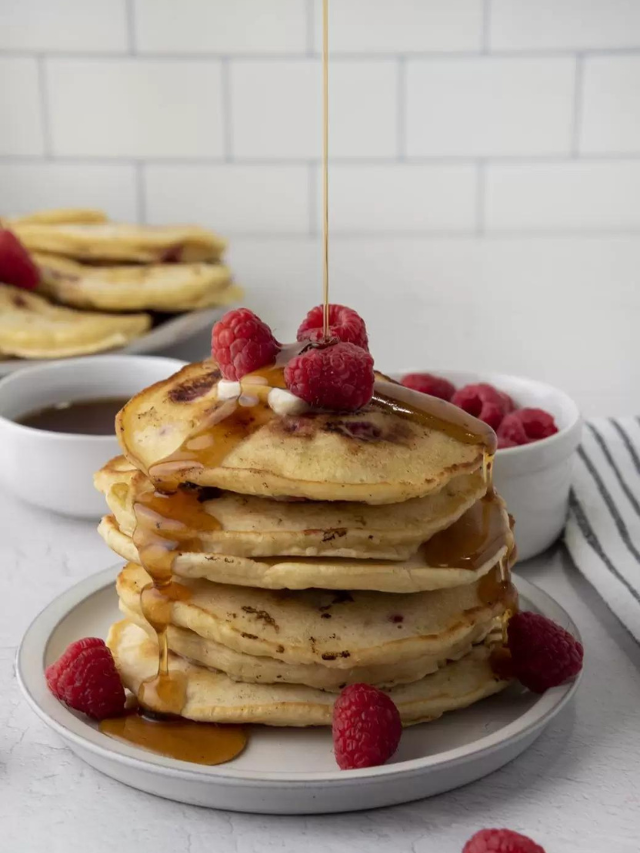The Best Raspberry Pancakes Ever!