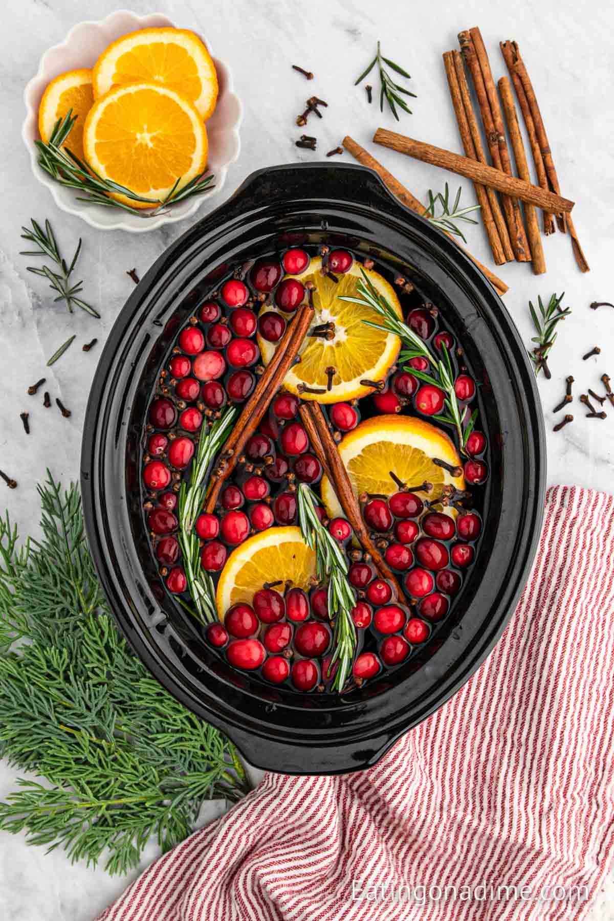 Christmas Potpourri in a slow cooker