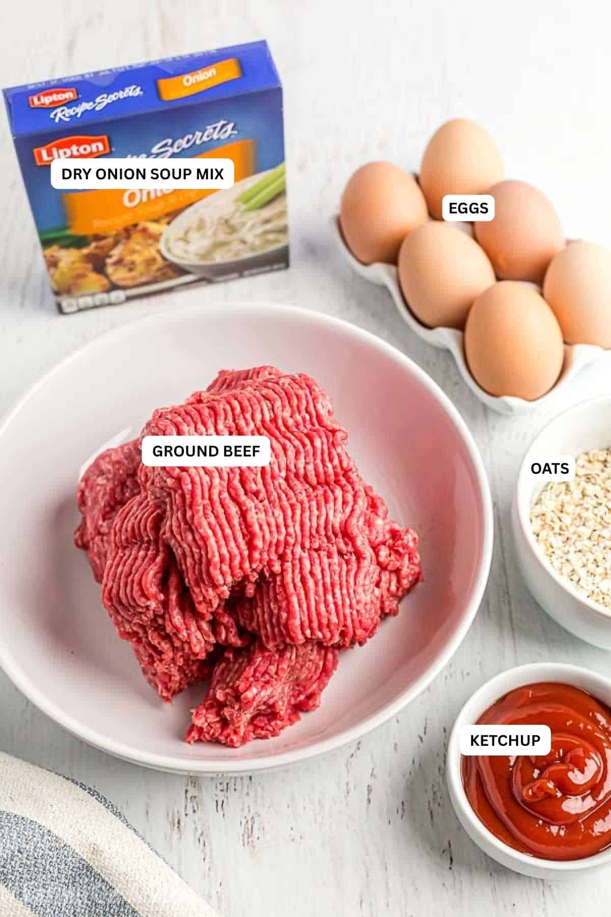 Enjoy traditional meatloaf even in the Summer months thanks to this crockpot meatloaf recipe. No need to heat up your kitchen when you can use the crockpot! Ingredients for recipe: ground beef, oats, ketchup, eggs, onion soup mix.