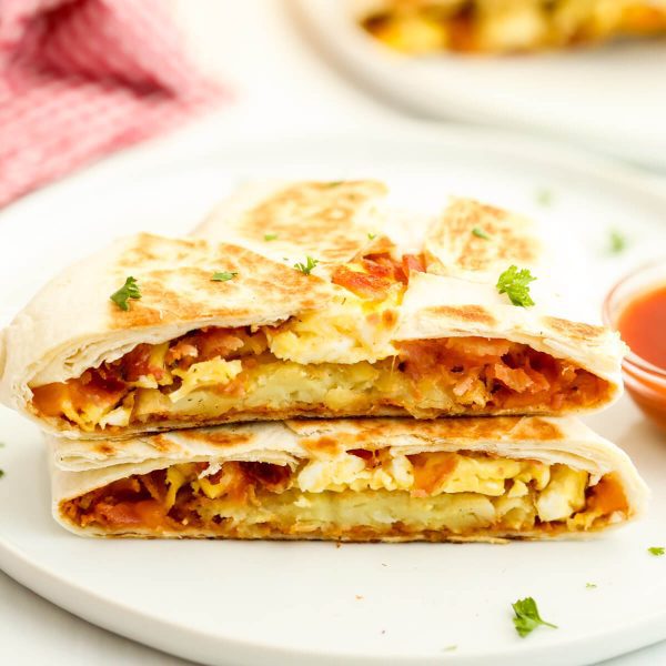 Taco Bell Breakfast Crunchwrap Recipe - Eating on a Dime
