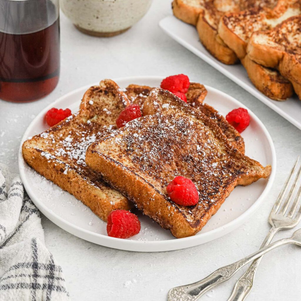 Cinnamon roll french toast casserole - easy make ahead breakfast