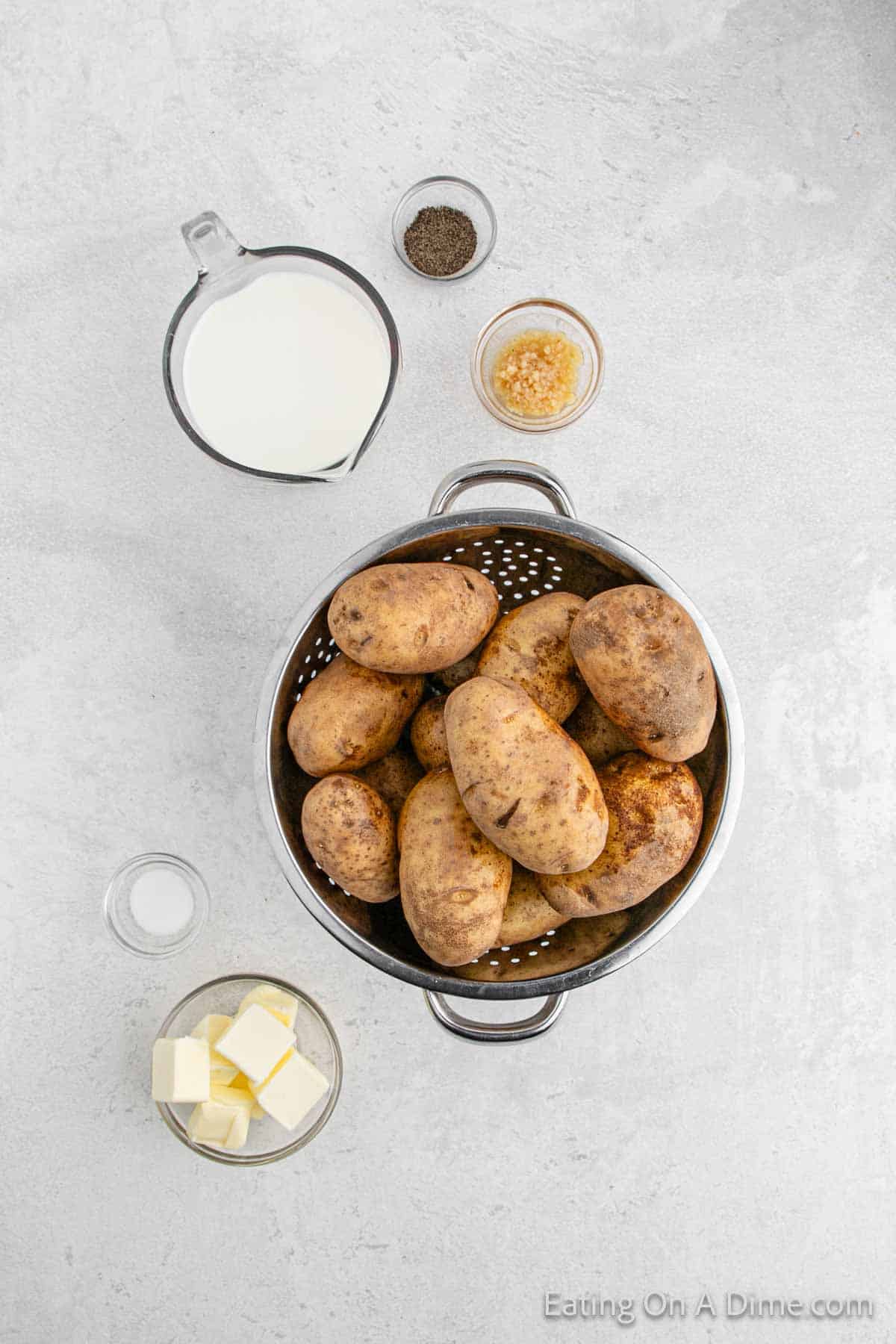 Crock Pot Mashed Potatoes Ingredients - potatoes, milk, butter, minced garlic, salt and pepper