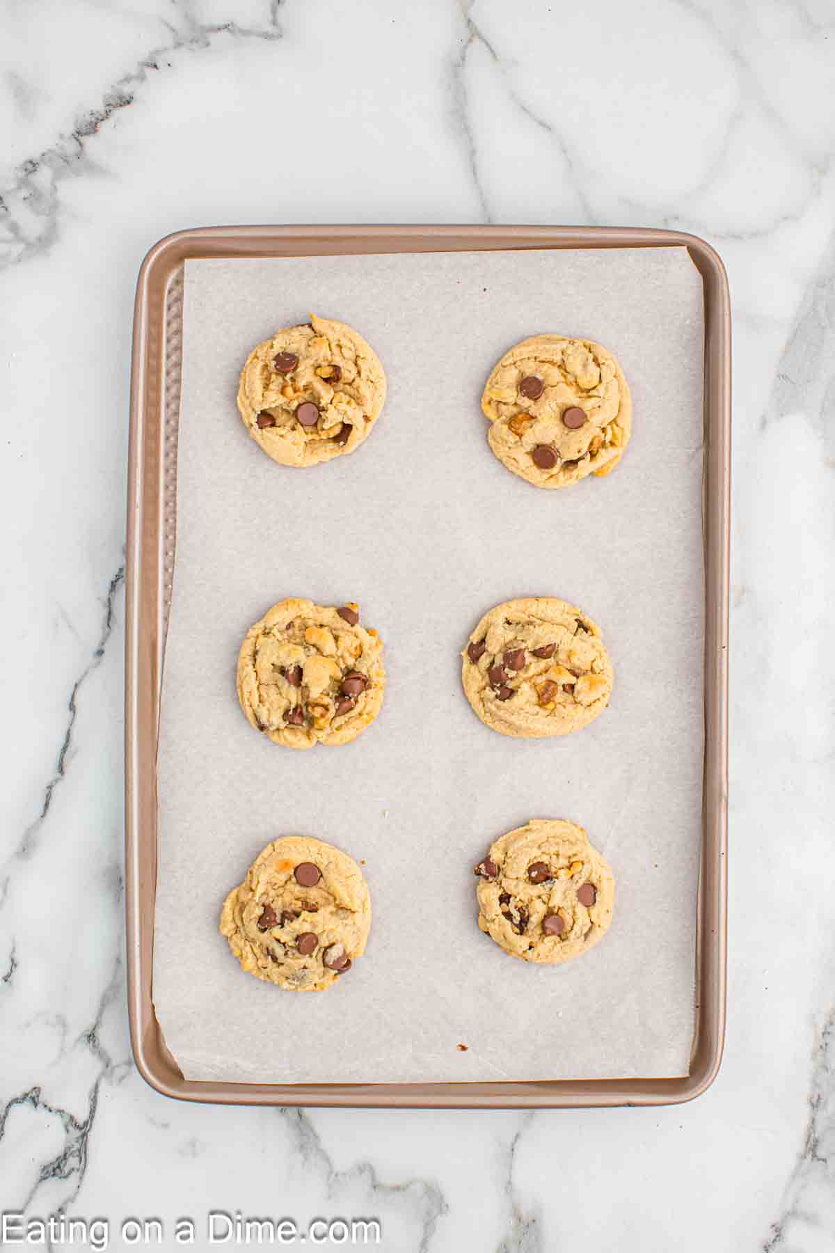Baked cookies on a baking sheet