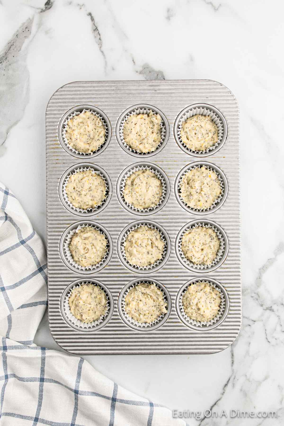 Fill the cupcake batter in the muffin pan