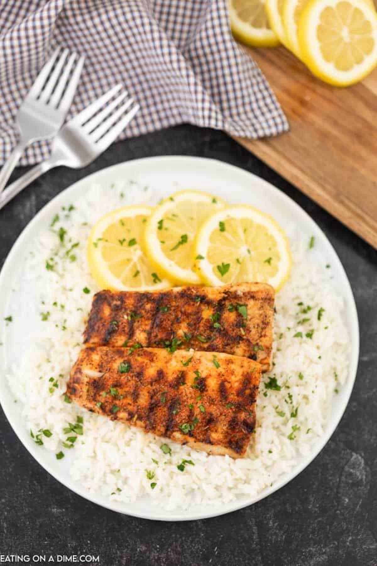 Grilled mahi mahi recipe is so easy to make and you only need a few simple ingredients. Get dinner on the table fast with hardly any cleanup. 