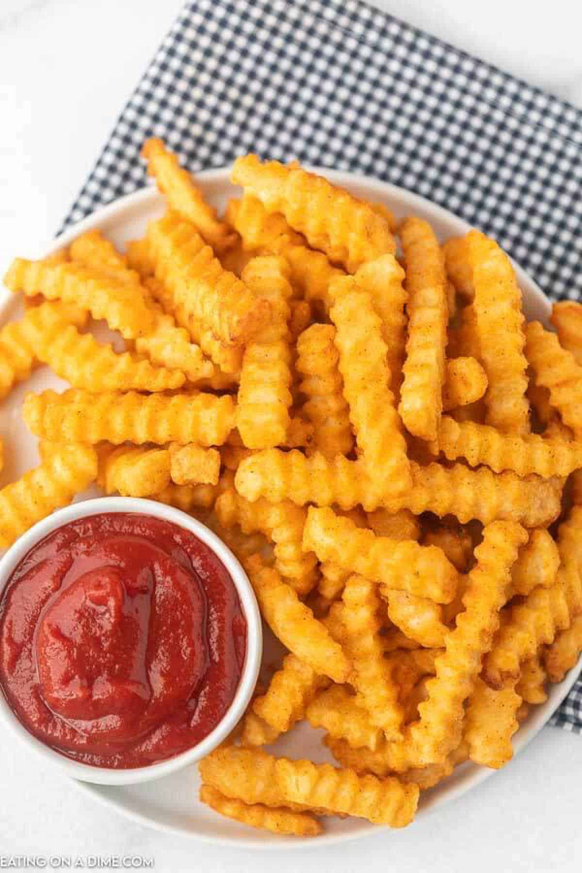 Homemade ketchup is so quick and easy to make. The ingredient list is simple and you won't find any hard to pronounce words here. 