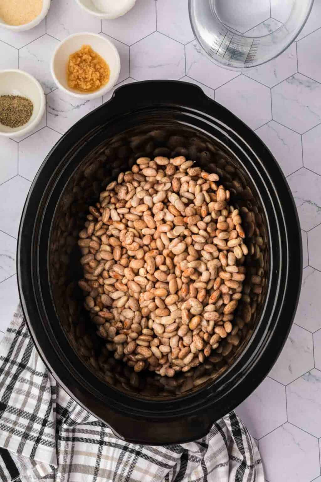 How to Cook Dry Beans in a Crock Pot Eating on a Dime