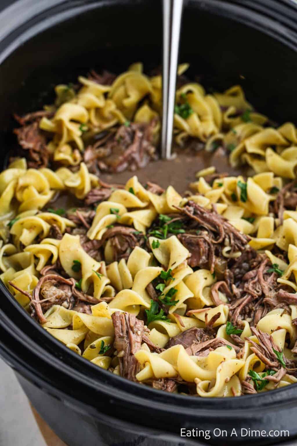 Slow Cooker Beef And Noodles