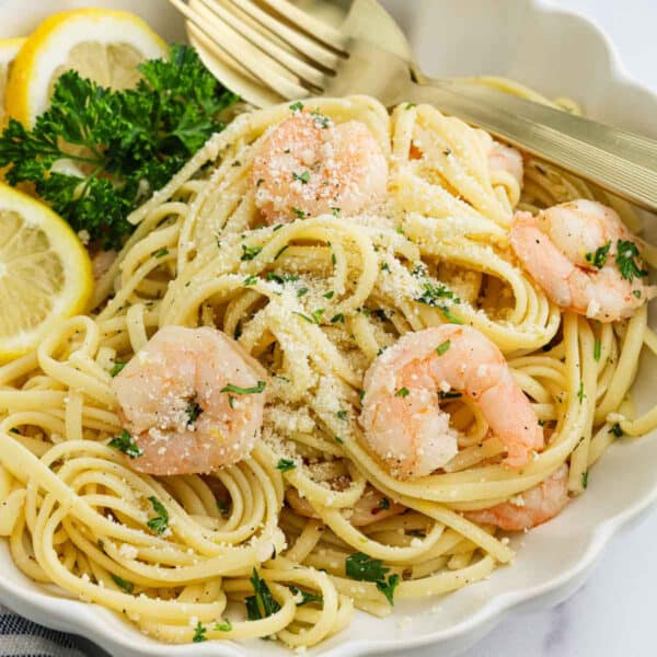 Shrimp pasta with lemon and parsley.